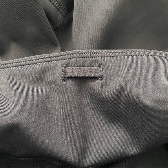 2/$25 🟣Purple old navy workout leggings with mesh - Picture 6 of 6